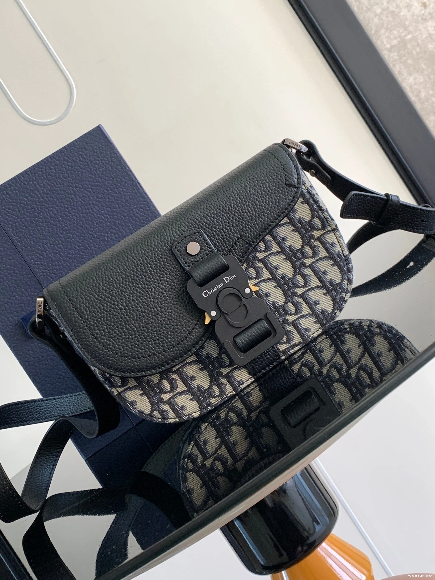 OldCobbler Bags BAG-19.5*13*4.3CM DIRO MESSENGER SADDLE 0812
